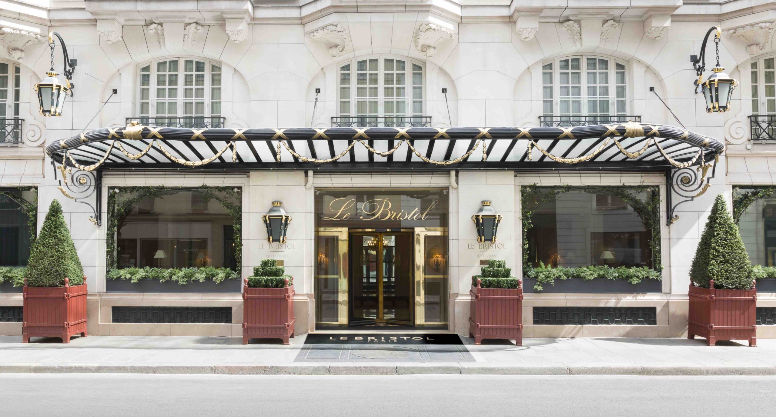 Le Bristol Hotel Paris | Luxury Hotel Paris | F&P Travel